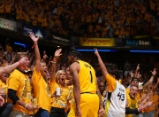 亚博体育-转折点洛杉矶湖人官宣签约，NBA总决赛转会期攻防权衡，压力陡增，更衣室氛围转暖的简单介绍-亚博体育